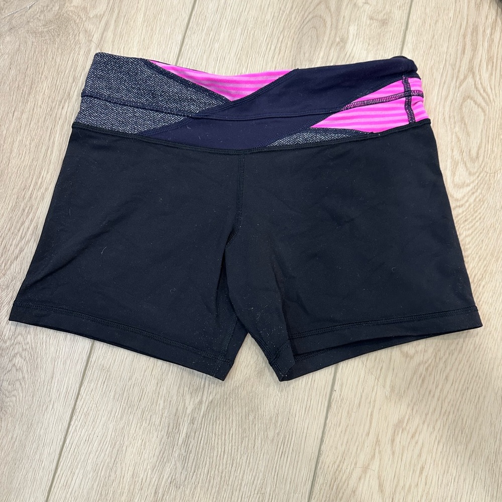 Lululemon bike shorts - size 6